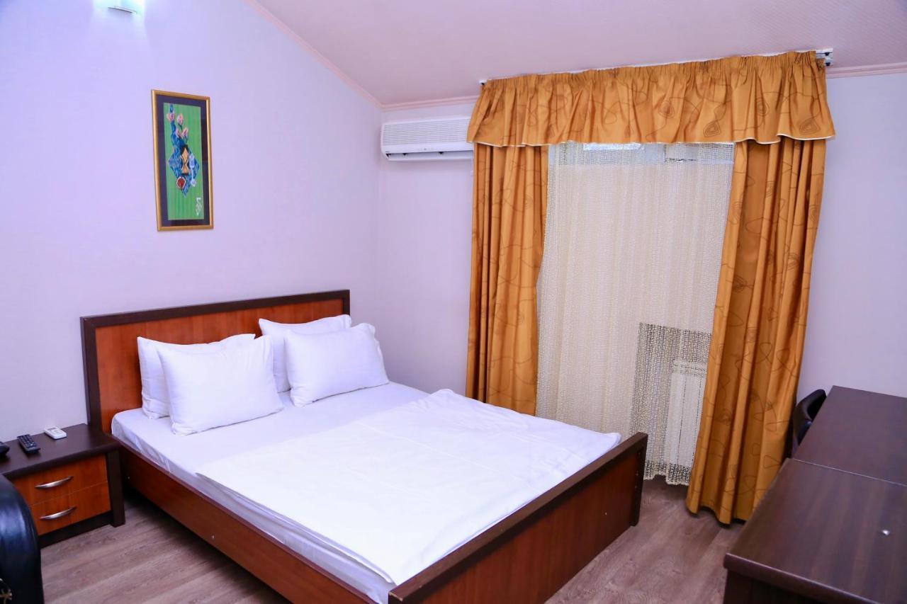 Taste Tbilisi Hotel Luaran gambar