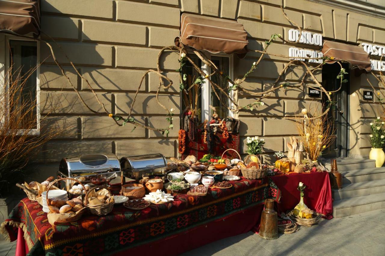 Taste Tbilisi Hotel Luaran gambar