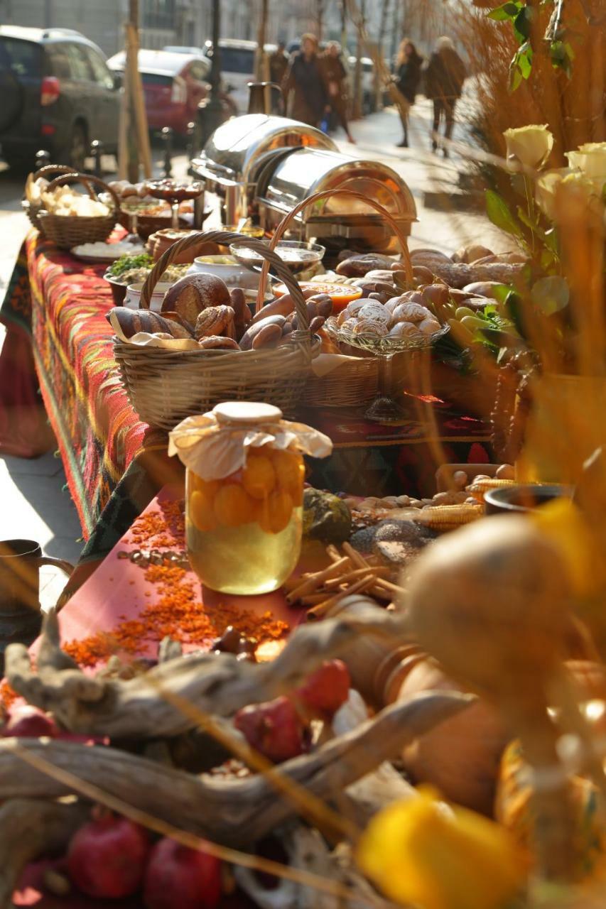 Taste Tbilisi Hotel Luaran gambar