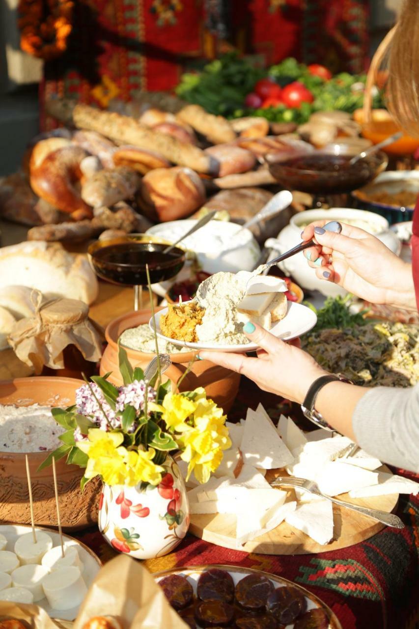 Taste Tbilisi Hotel Luaran gambar